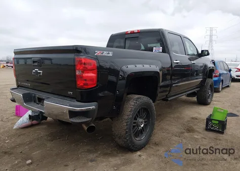 2015 Chevrolet Silverado 2500Hd Ltz z USA, uszkodzony, nr VIN 1GC1KWE82FF111512